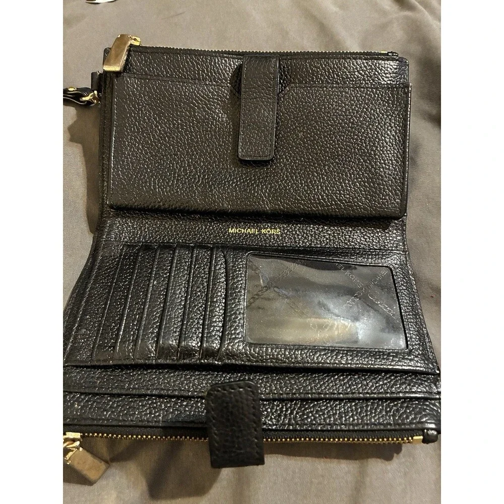 Michael Kors Jet Set Signature Multifunction Wristlet Wallet Billfold Black Gold